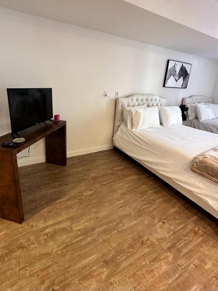 Studios Universal 10 Min Drive Free Parking And Wifi Лос Анджелис Екстериор снимка